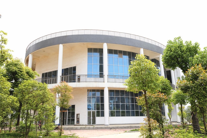 南昌市云飞路第二学校学术报告厅(市级优良工程) 南昌市云飞路第二学校学术报告厅(市级优良工程)